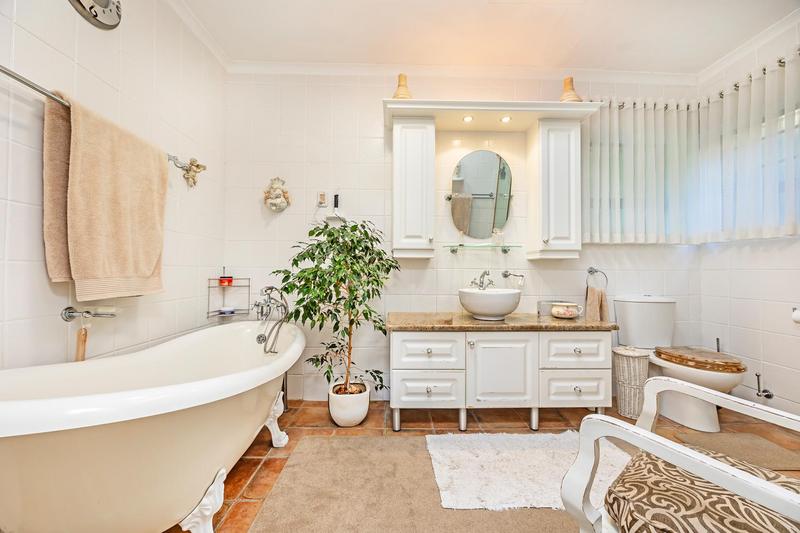 3 Bedroom Property for Sale in Aurora Western Cape
